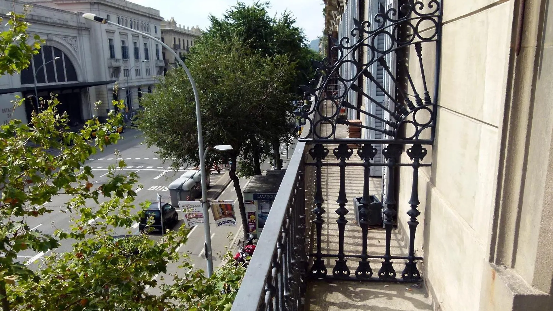 Hostal Nuevo Colon Barcelona Guest house