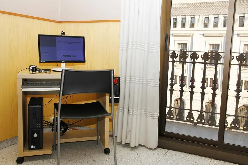 Guest house Hostal Nuevo Colon Barcelona Spain